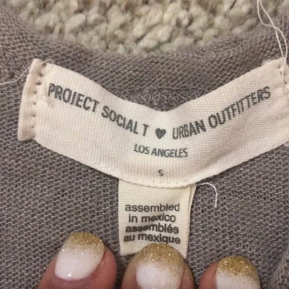 Urban outfitters distressed tank - Picture 2 of 3